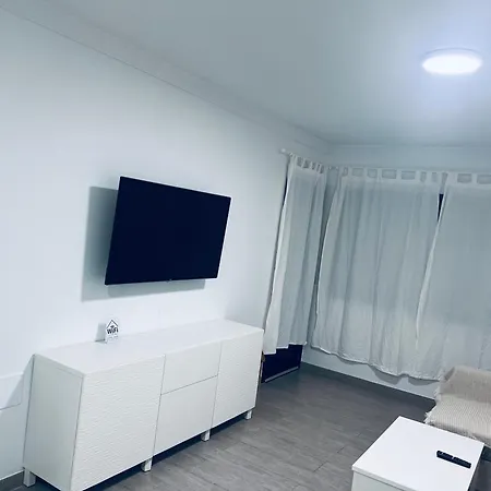 Brazan Holidays Апартаменты *